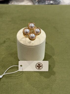 Tory Burch Gold Pearl Cluster Ring - Size 7